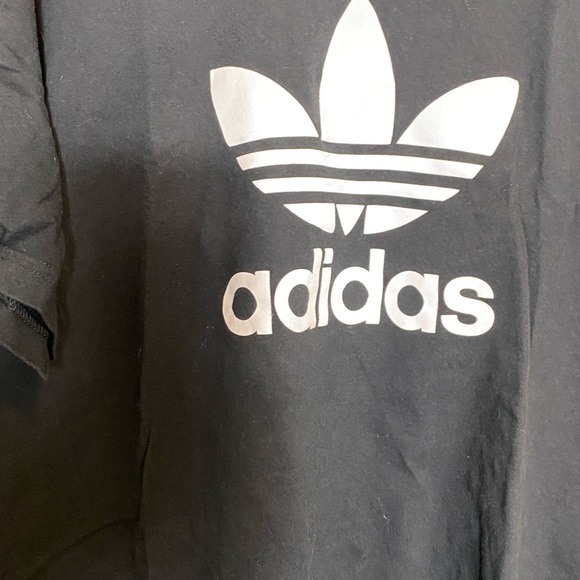 EUC ADIDAS GRAPHIC BLACK T-SHIRT SIZE 2 XL - Picture 3 of 8